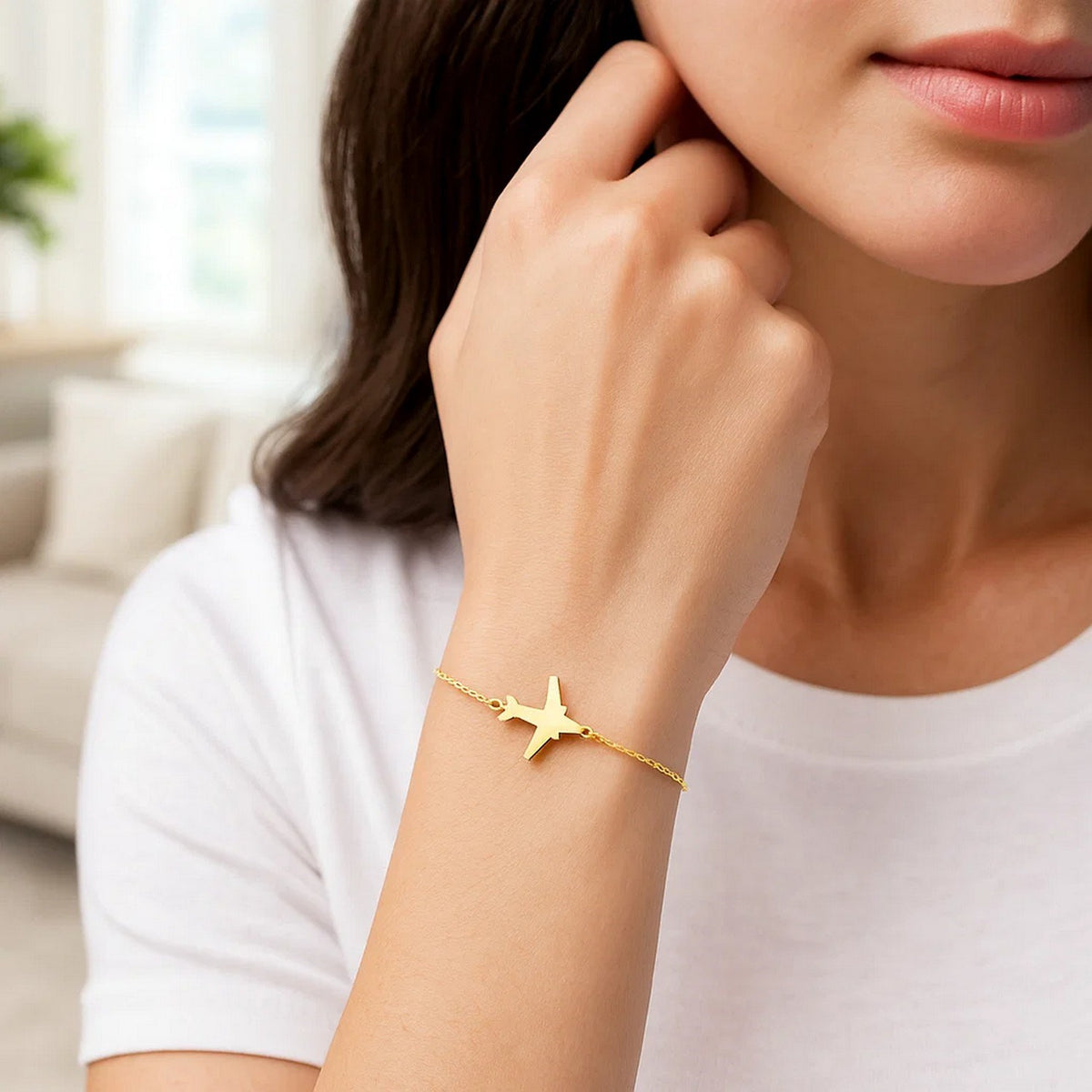 Airplane Bracelet in 14K Yellow Gold (1.00 mm)