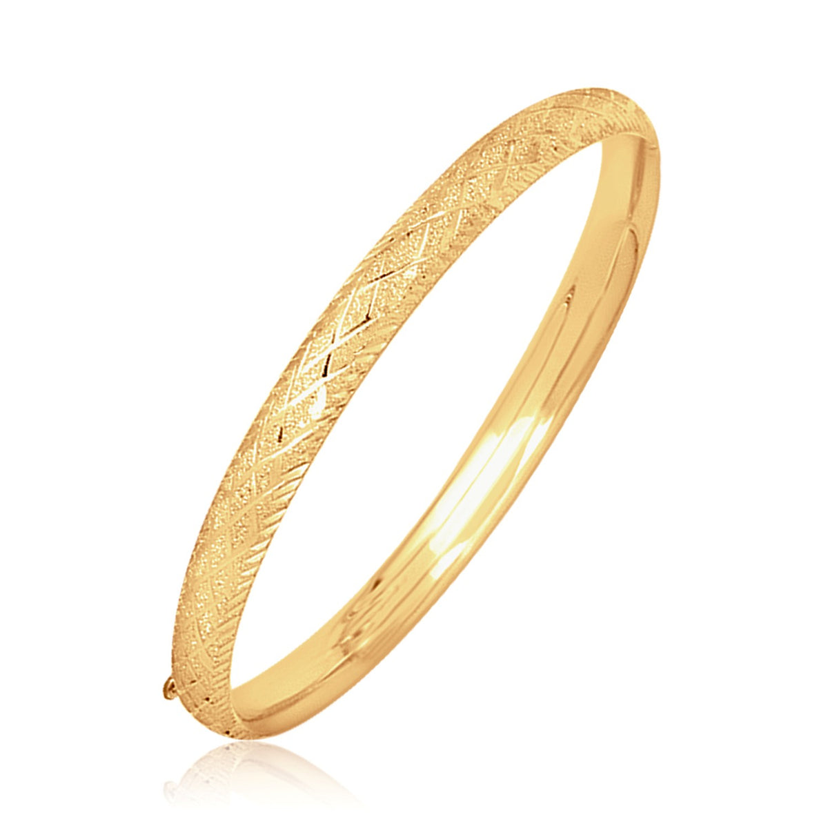 Diamond-Cut Crosshatch Bangle in 14K Yellow Gold