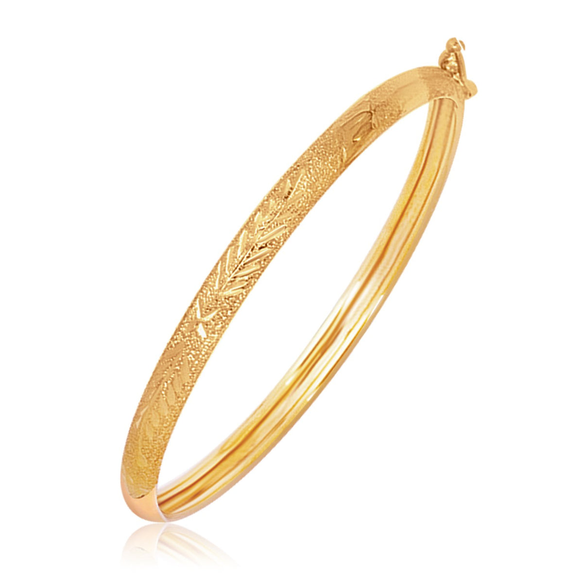 Diamond Cut Dome Children's Bangle in 14K Yellow Gold (5.50 mm)