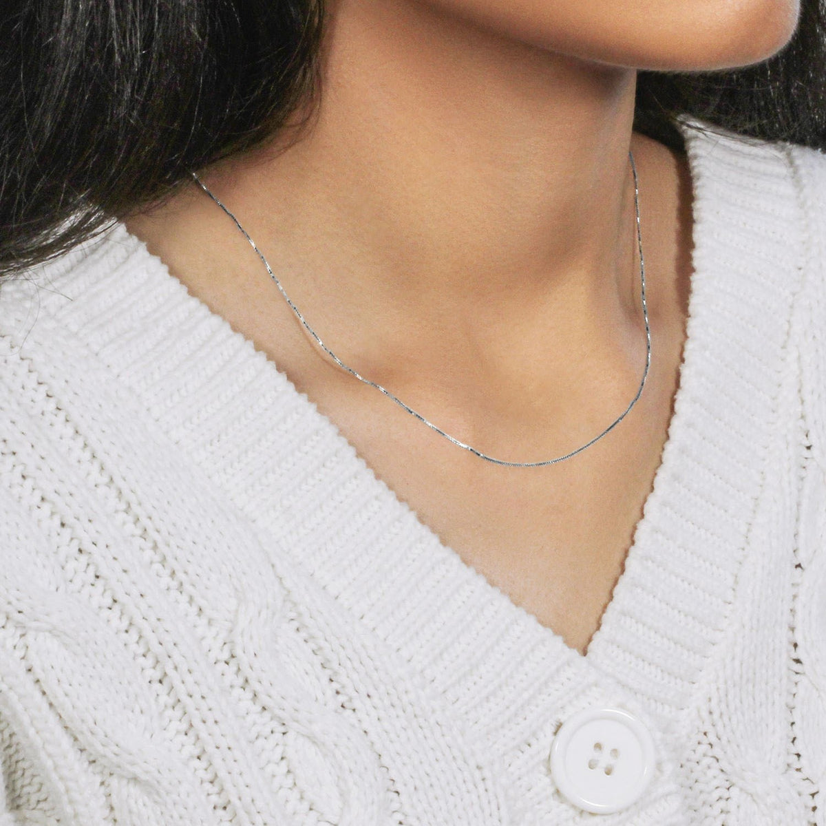 Classic Box Chain in 10K White Gold (0.60 mm)