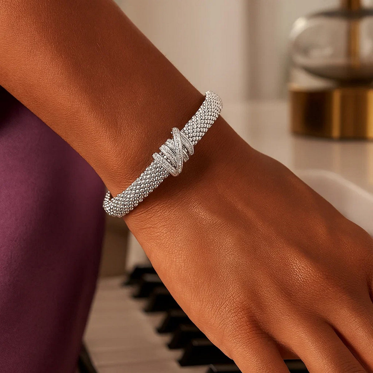 Diamond Popcorn Texture Cuff Bangle in Silver (8.00 mm)