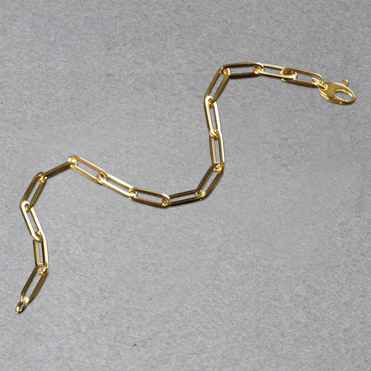Bold Paperclip Chain Bracelet in 14K Yellow Gold