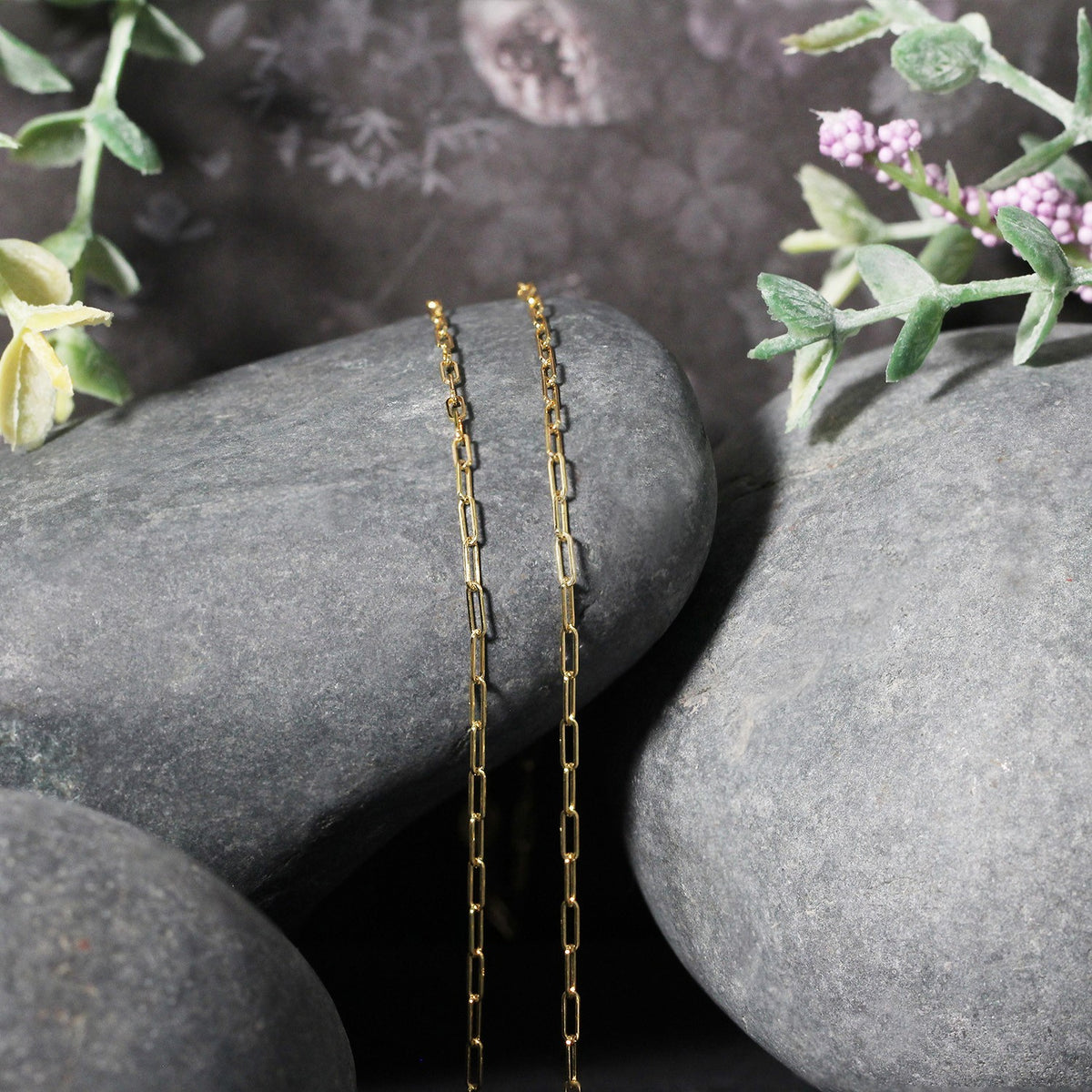 Fine Paperclip Chain Necklace in 14K Yellow Gold