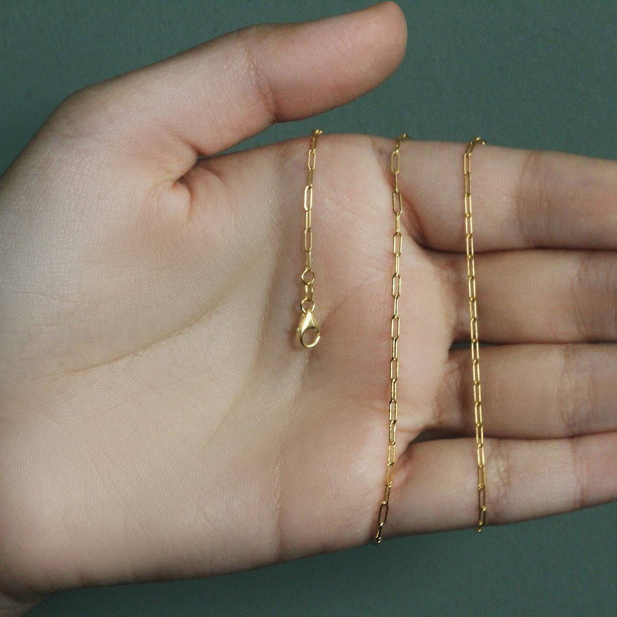 Fine Paperclip Chain Necklace in 14K Yellow Gold