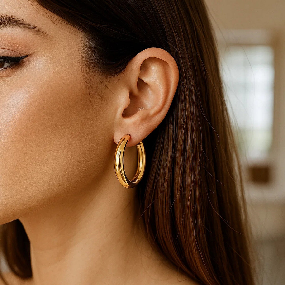 Round Hoop Earrings in Yellow Gold-Plated Sterling Silver