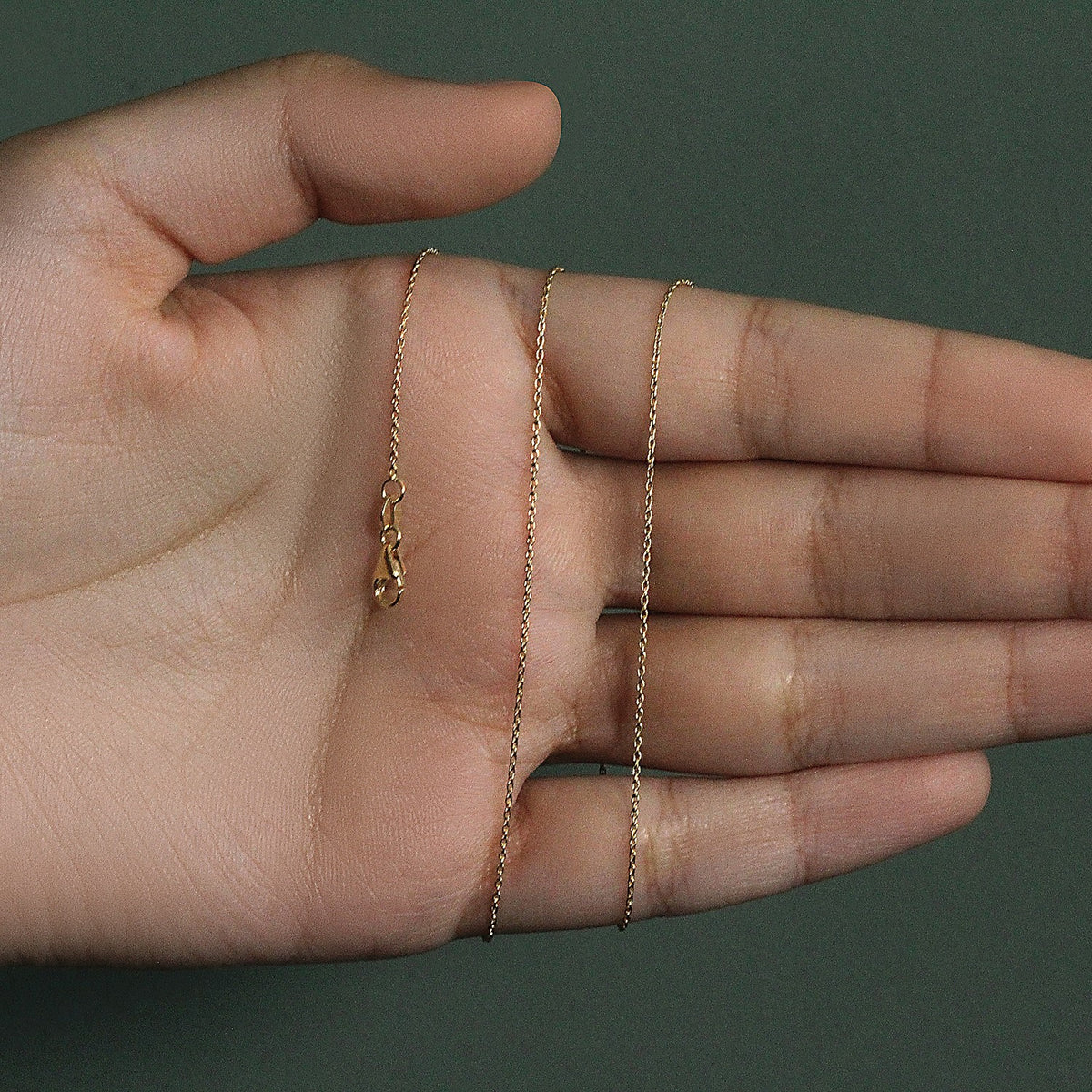 Oval Cable Link Chain in 10K Yellow Gold (0.97 mm)