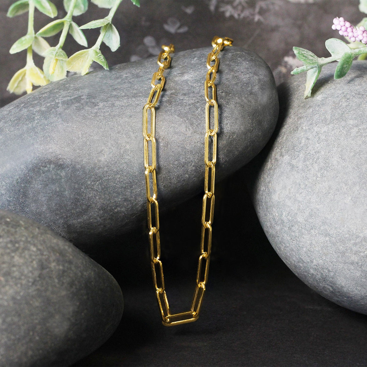 Wide Paperclip Chain Necklace in 14K Yellow Gold