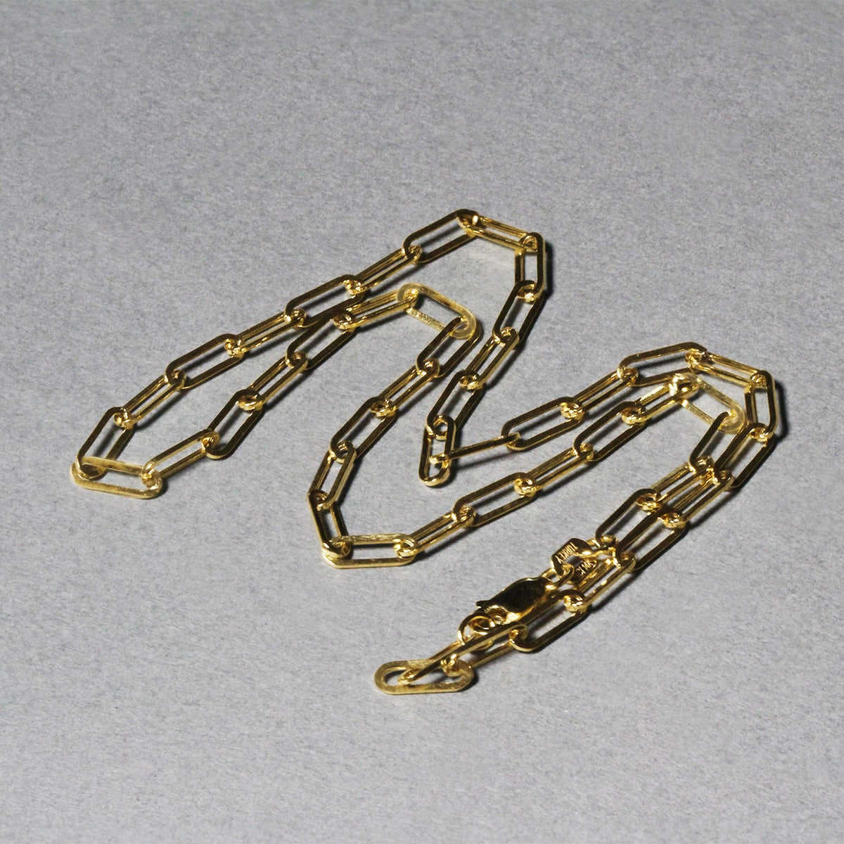 Wide Paperclip Chain Necklace in 14K Yellow Gold