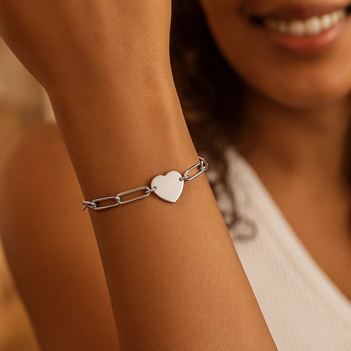 Engravable Heart Paperclip Bracelet in Rhodium Silver (2.10 mm)