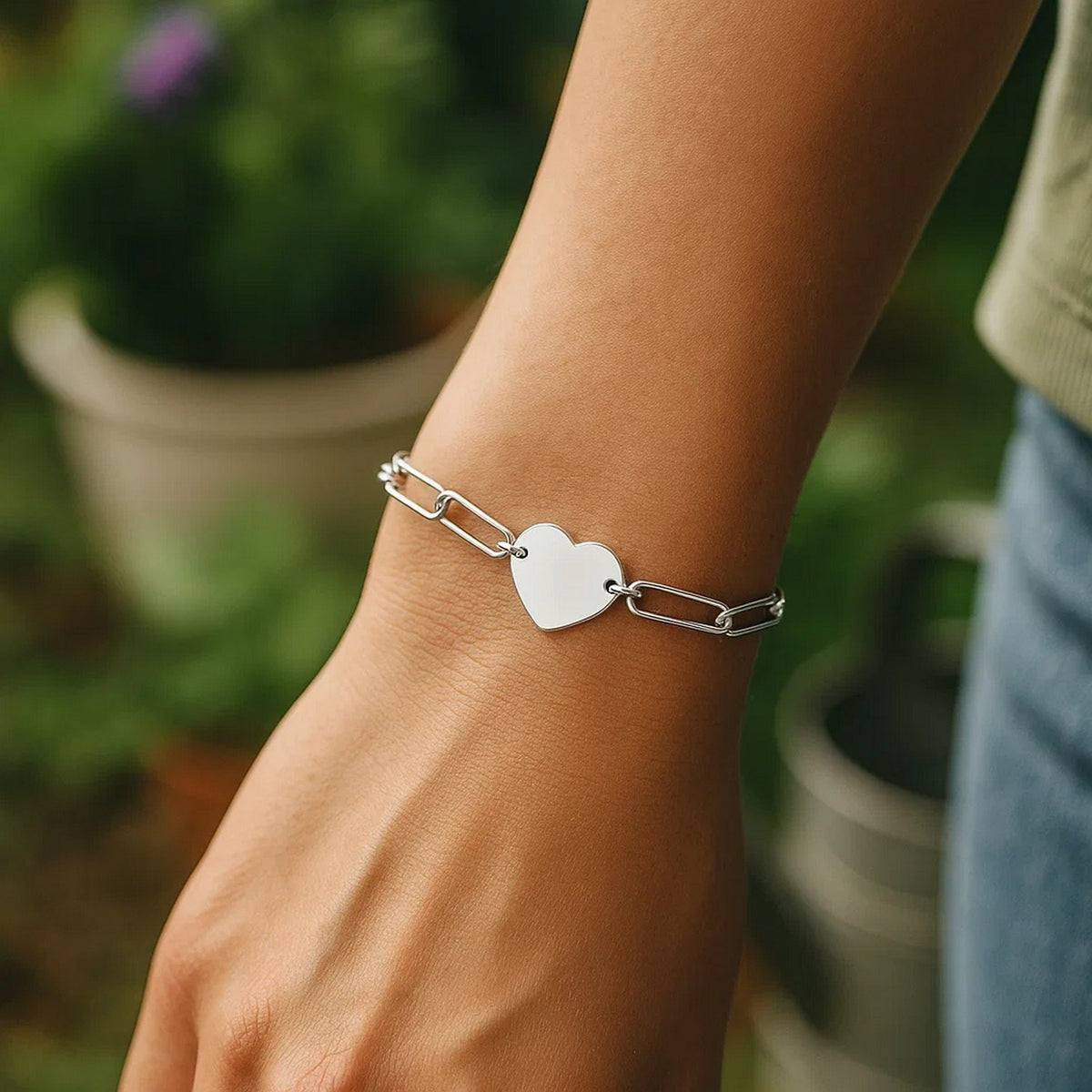 Engravable Heart Paperclip Bracelet in Rhodium Silver (2.10 mm)
