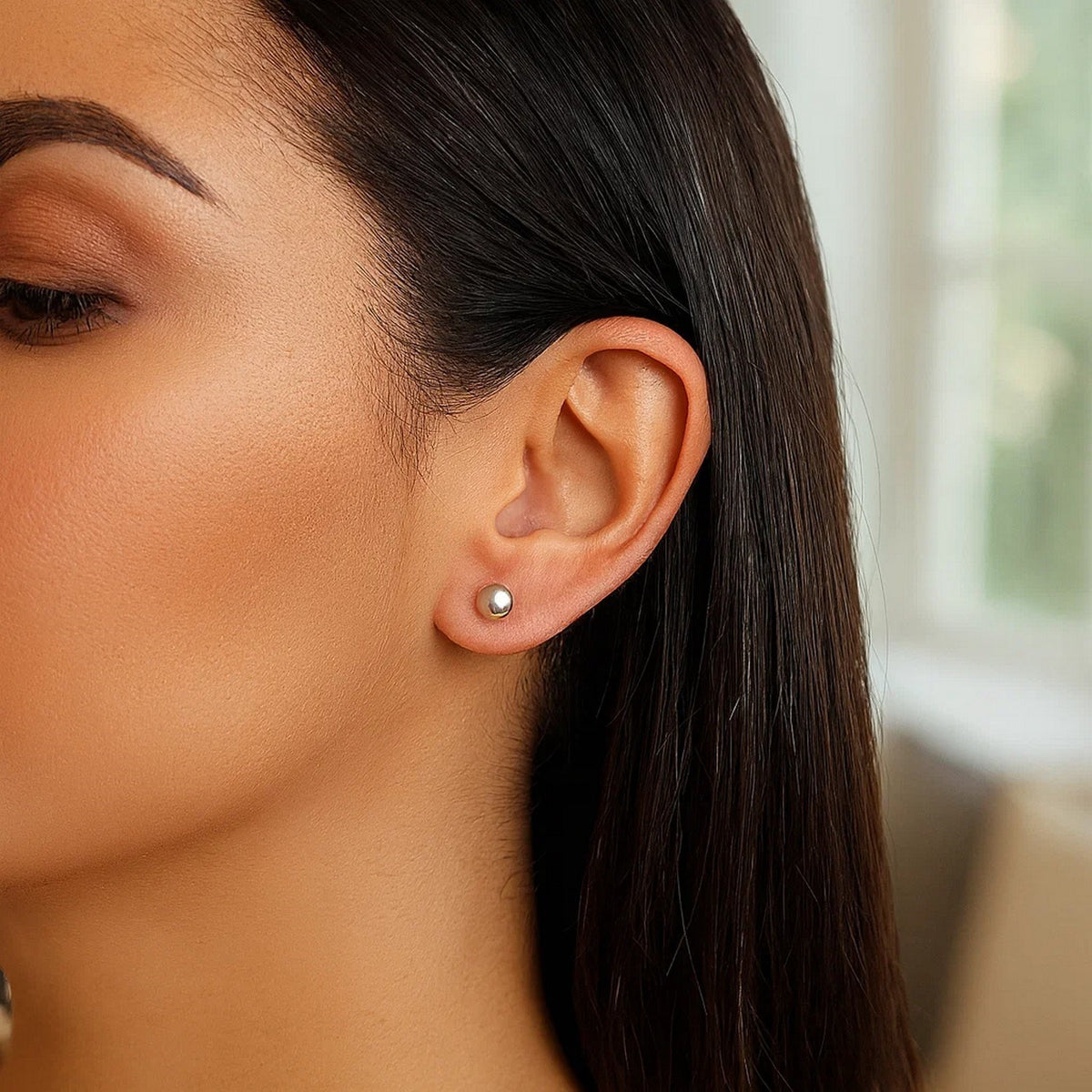 Ball Stud Earrings in Sterling Silver (6.00 mm)