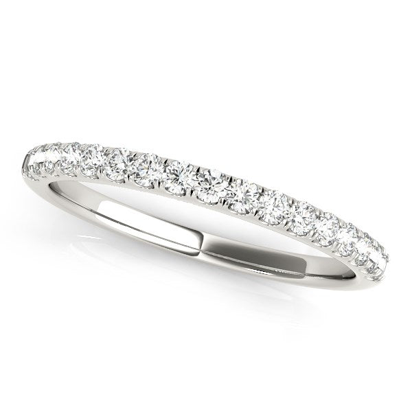 Diamond Scallop Setting Wedding Band in 14K White Gold (1/3 cttw)