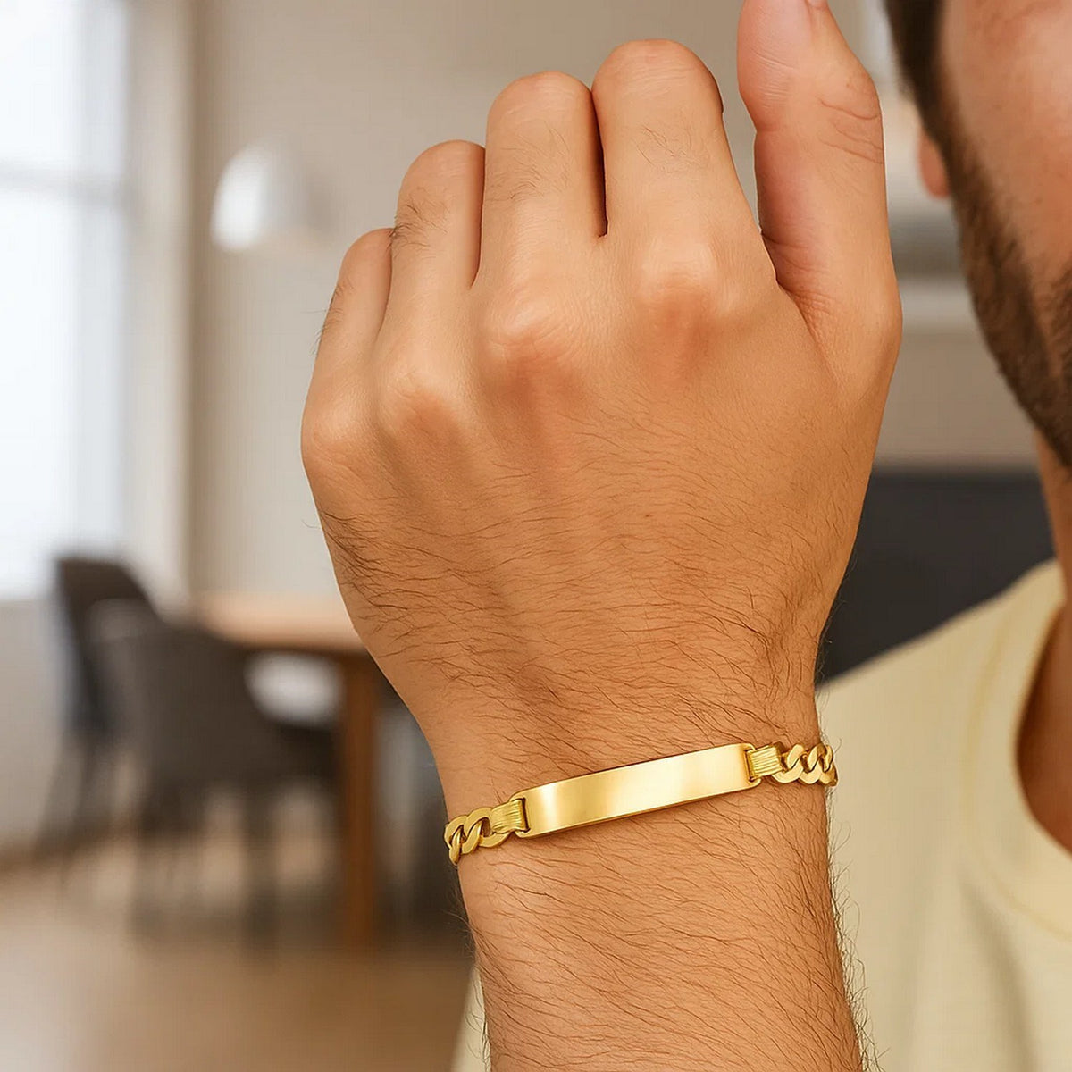 Men's Narrow Curb Link ID Bracelet in 14K Yellow Gold (6.70 mm)