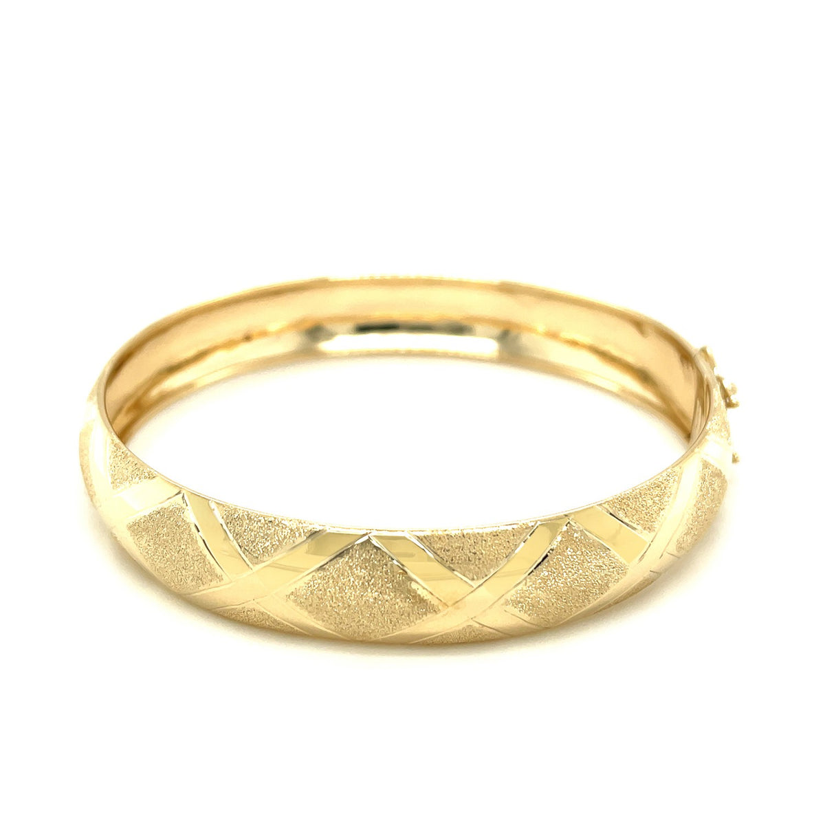 Dual-Textured Diamond Pattern Bangle in 10K Yellow Gold (12.00 mm)