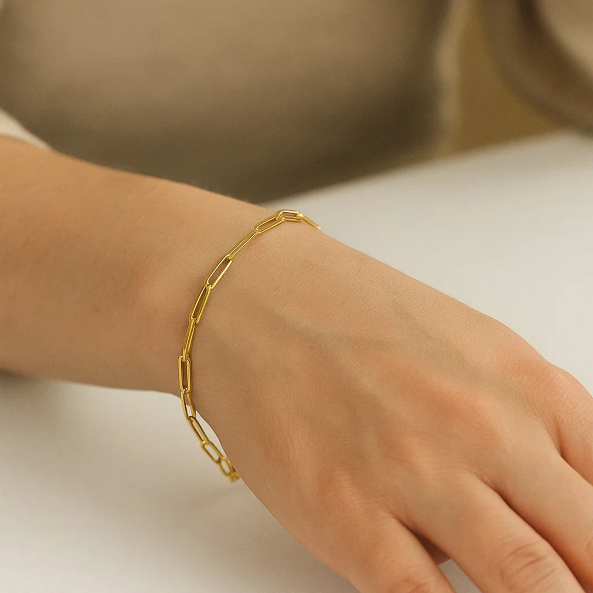 Paperclip Bracelet in 10K Yellow Gold (2.50 mm)