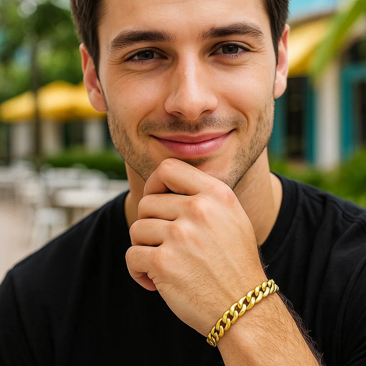 Light Miami Cuban Link Bracelet in 10K Yellow Gold (8.00 mm)