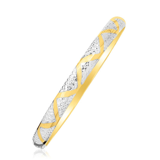 Textured Zigzag Style Bangle in 10K Two-Tone Gold (6.00 mm)