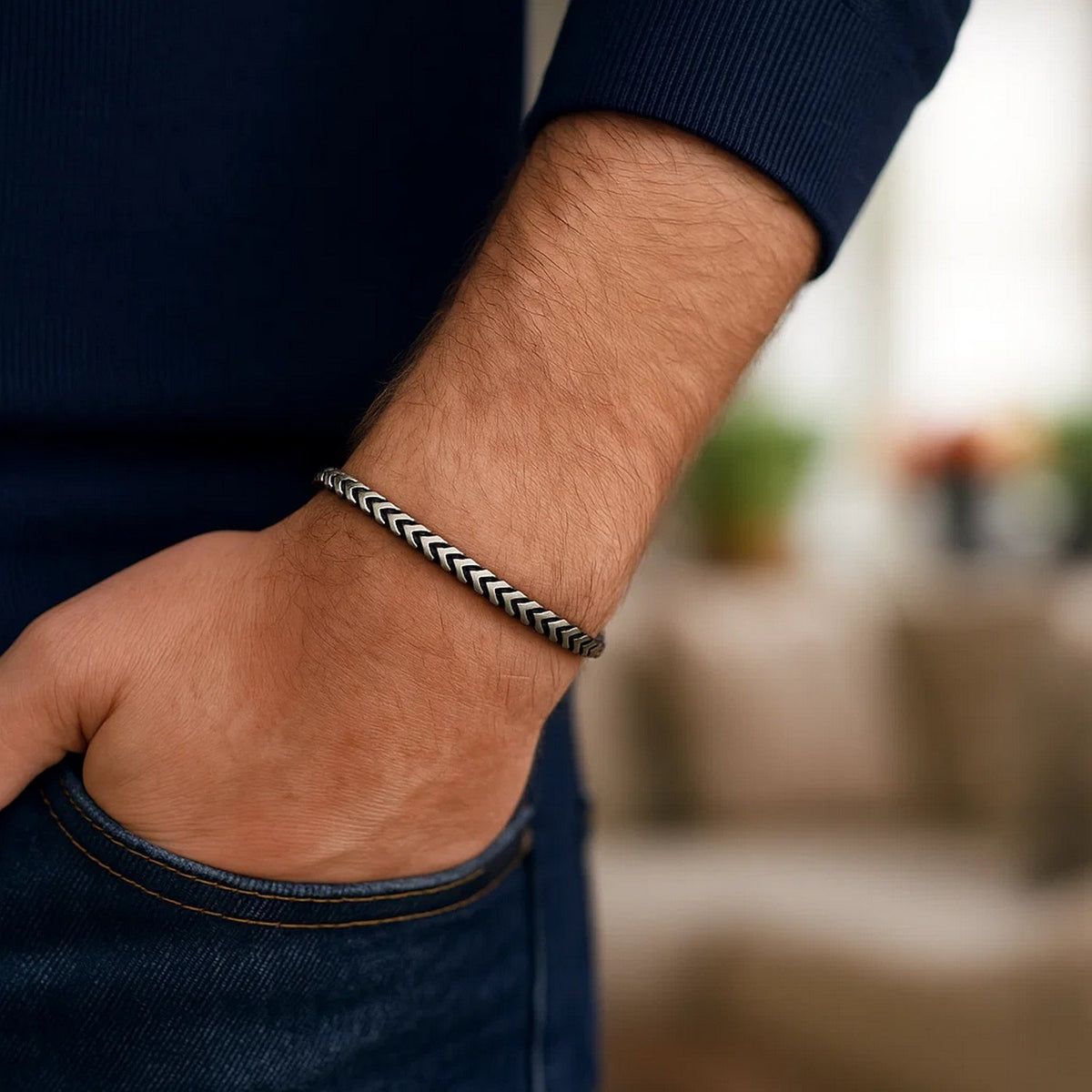 Franco Link Bracelet with Gunmetal Finish in Silver (4.60 mm)
