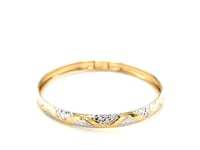 Textured Zigzag Style Bangle in 10K Two-Tone Gold — product video