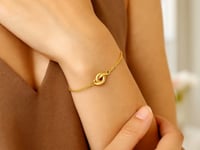 Polished Knot Chain Bracelet in 14K Yellow Gold — product video