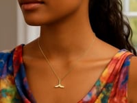 Polished Whale Tail Necklace in 14K Yellow Gold — product video